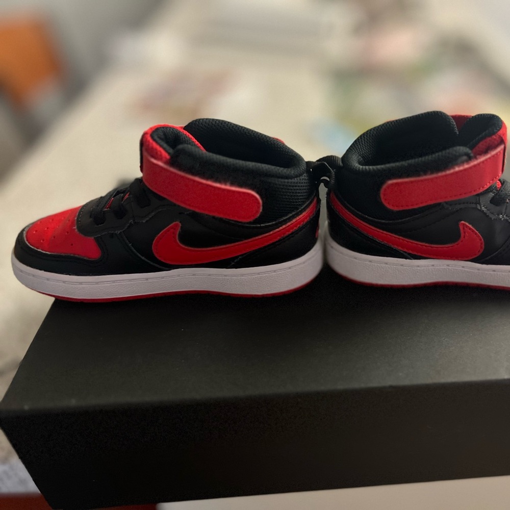 Nike Court Borough